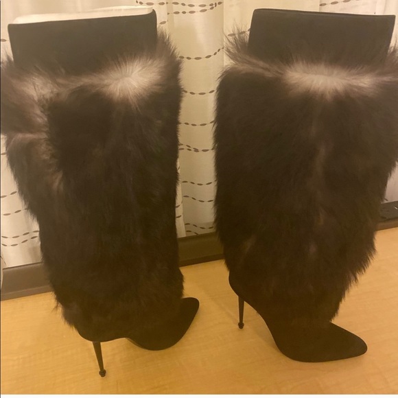 tom ford fur boots